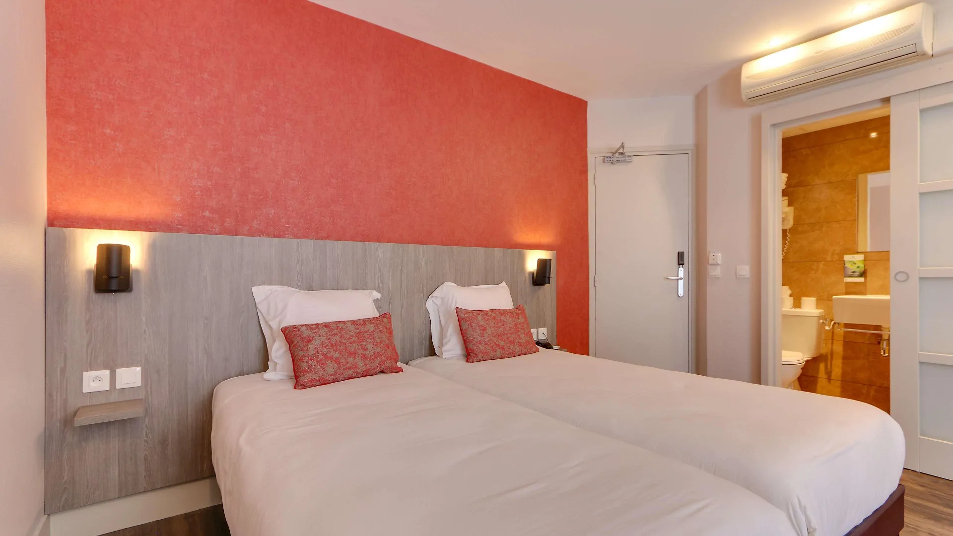 ***  Sure Hotel By Best Western Paris Gare Du Nord Francia