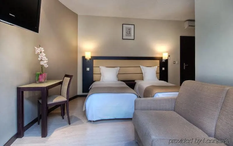 Sure Hotel By Best Western Paris Gare Du Nord 3*,