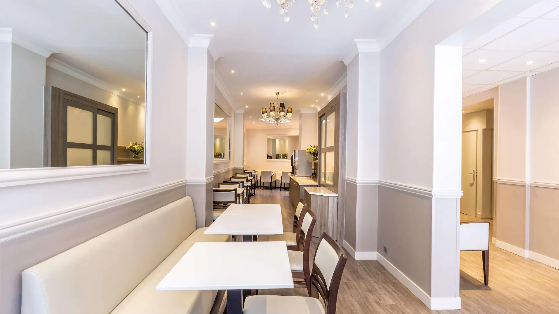 ***  Sure Hotel By Best Western Paris Gare Du Nord Francia